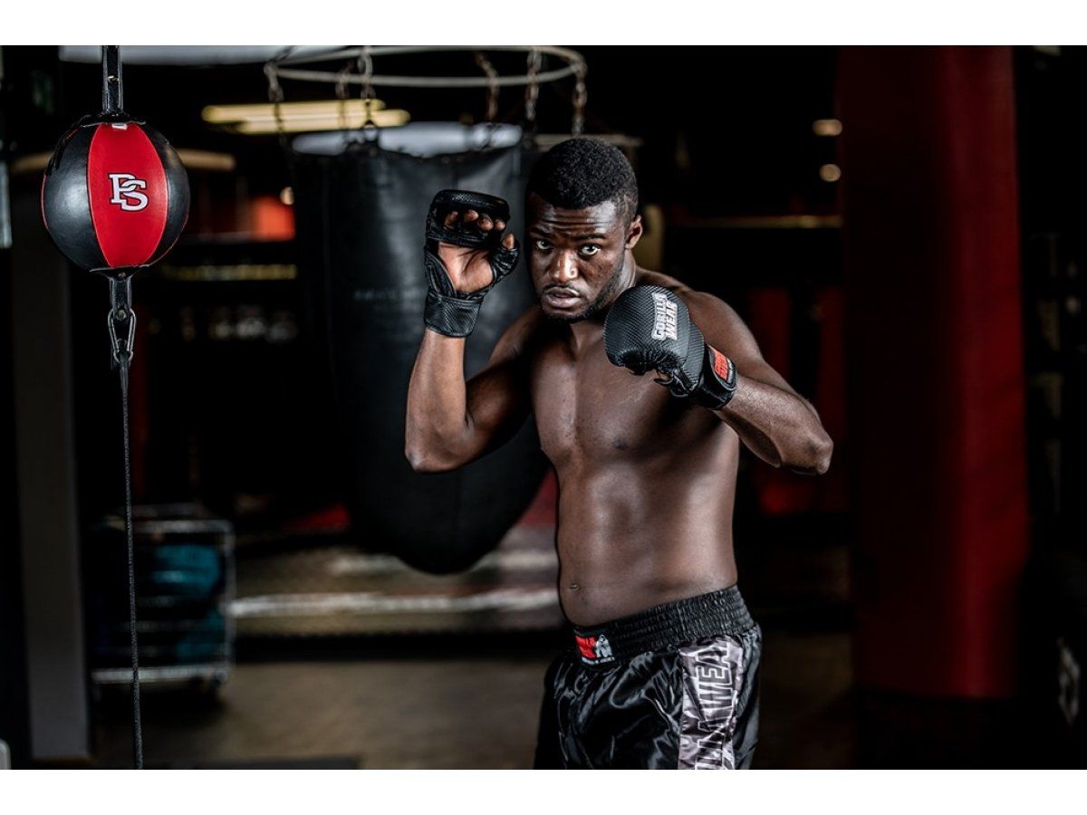 Gorilla Wear - Ely Mma Sparring Gloves - Fekete/fehér MMA sparring kesztyű