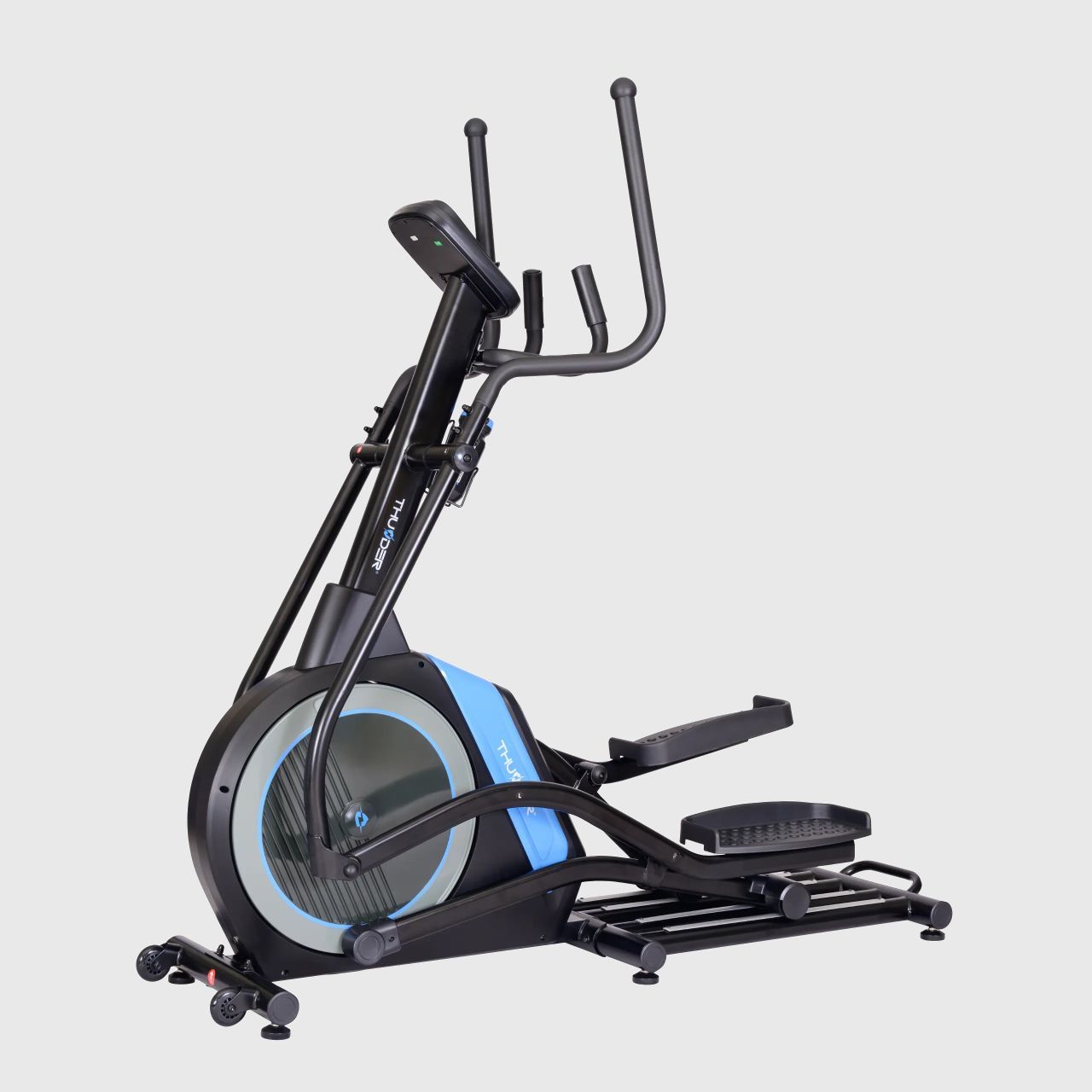 THUNDER - BLAZE ELLIPTICAL TRAINER - PROFI FRONTHAJTÁSÚ ELLIPSZIS TRÉNER, 130 KG TERHELHETŐSÉG THUNDER - BLAZE ELLIPTICAL TRAINER - PROFI FRONTHAJTÁSÚ ELLIPSZIS TRÉNER, 130 KG TERHELHETŐSÉG