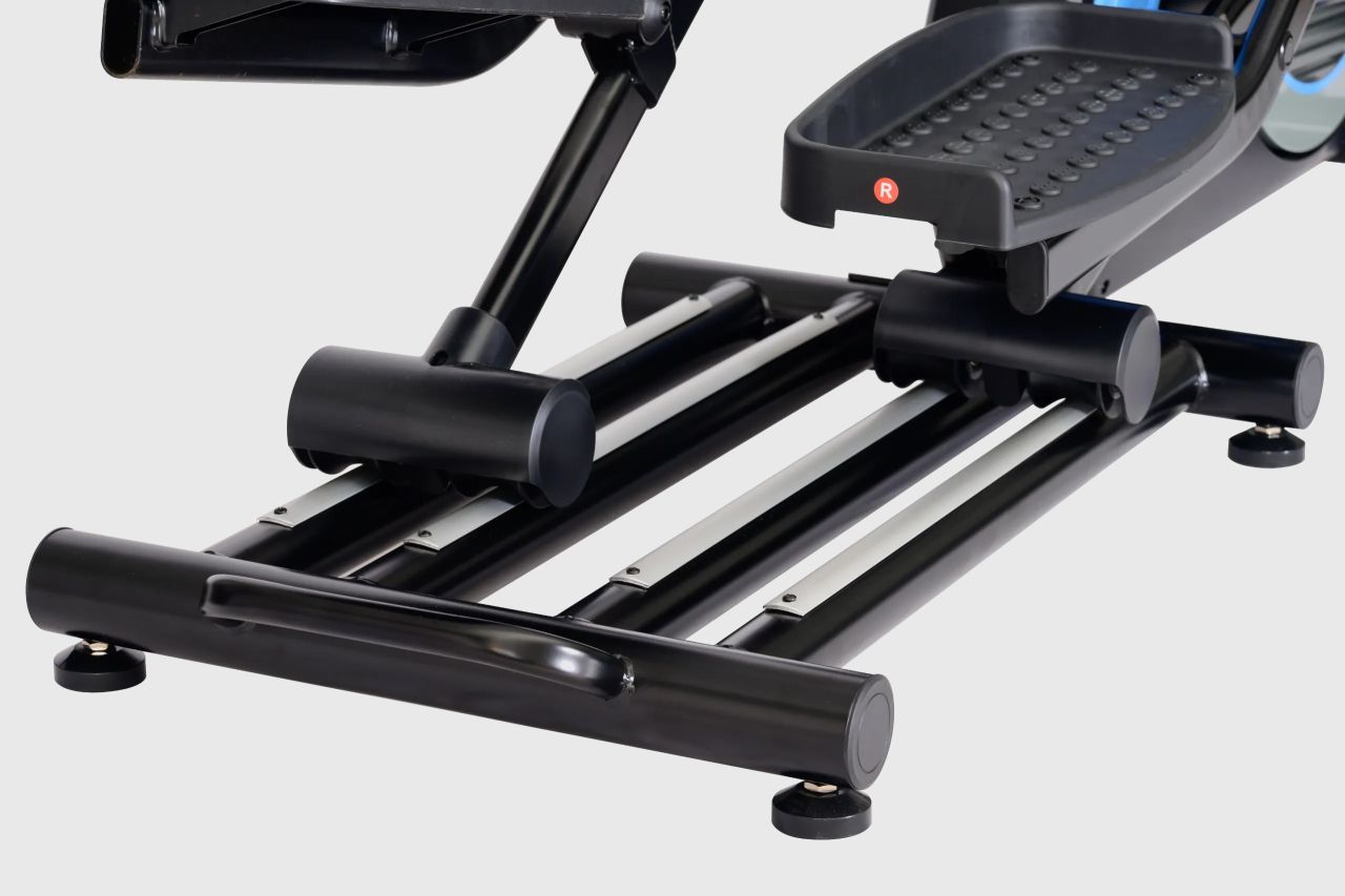 THUNDER - BLAZE ELLIPTICAL TRAINER - PROFI FRONTHAJTÁSÚ ELLIPSZIS TRÉNER, 130 KG TERHELHETŐSÉG THUNDER - BLAZE ELLIPTICAL TRAINER - PROFI FRONTHAJTÁSÚ ELLIPSZIS TRÉNER, 130 KG TERHELHETŐSÉG