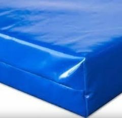 TORNASZŐNYEG HUZAT - CSÚSZÁSMENTES PVC MŰBŐR - 400 X 140 X 10 CM